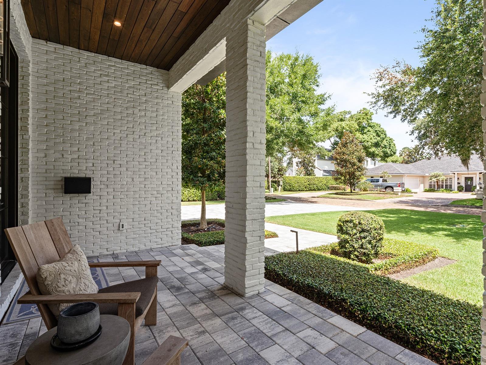 Image 4 of 40 For 1610 Oakhurst Avenue