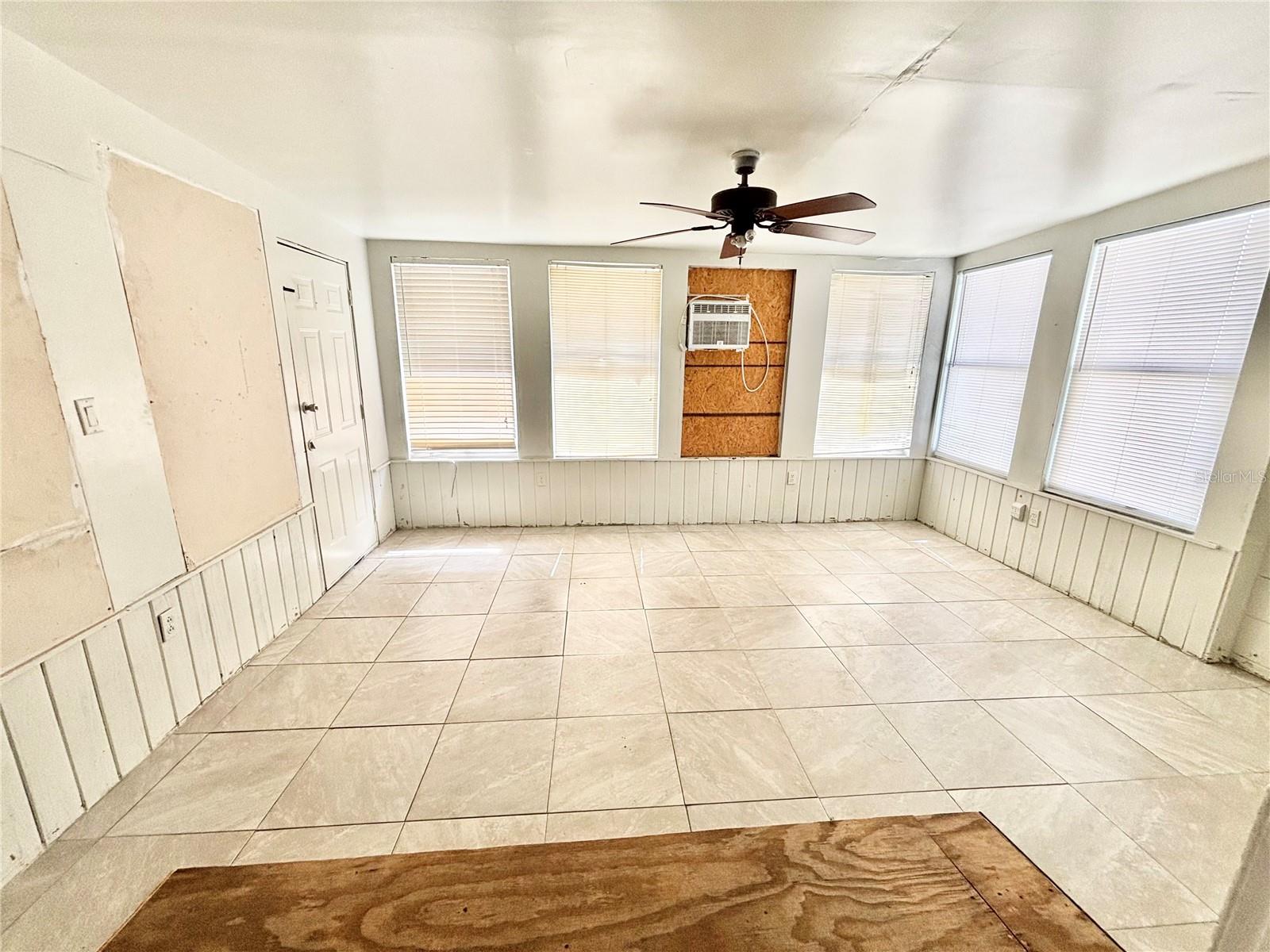 Image 9 of 16 For 27 5th Street