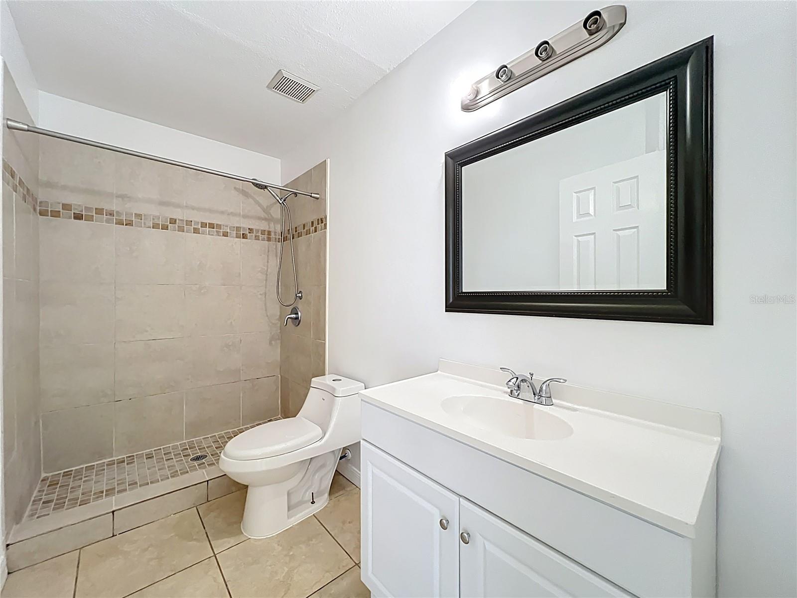 Image 30 of 41 For 645 Stafford Terrace 163