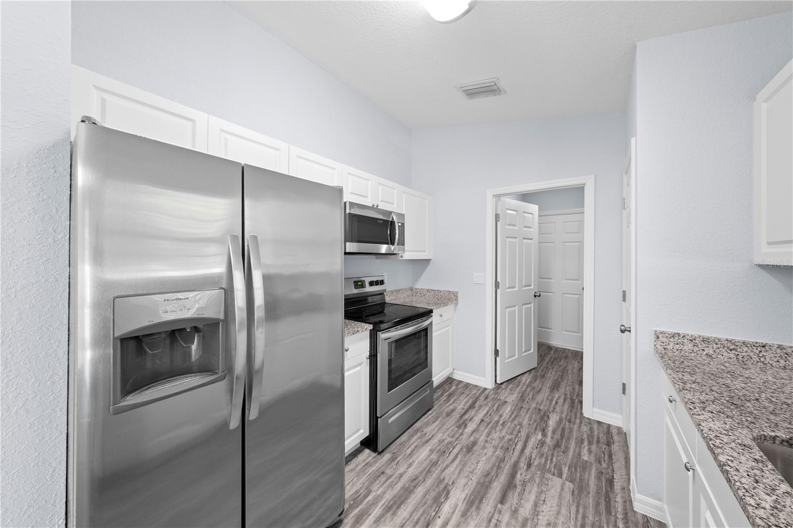 Image 12 of 48 For 6298 61st Avenue