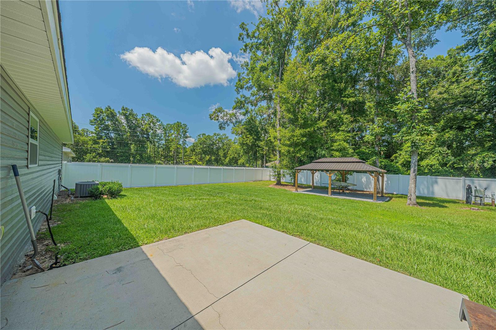 Image 34 of 48 For 6298 61st Avenue