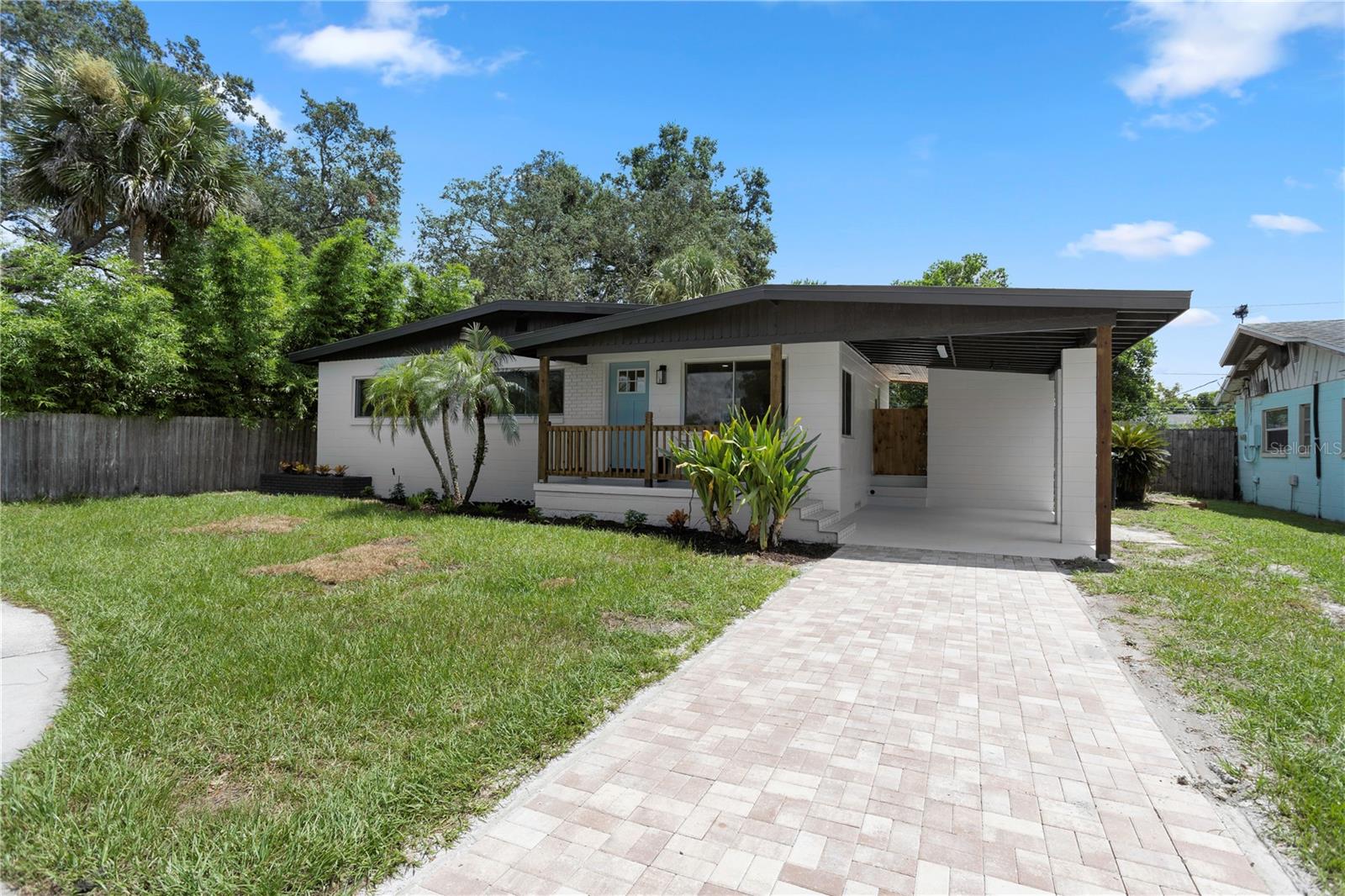 Image 34 of 37 For 742 Canovia Avenue