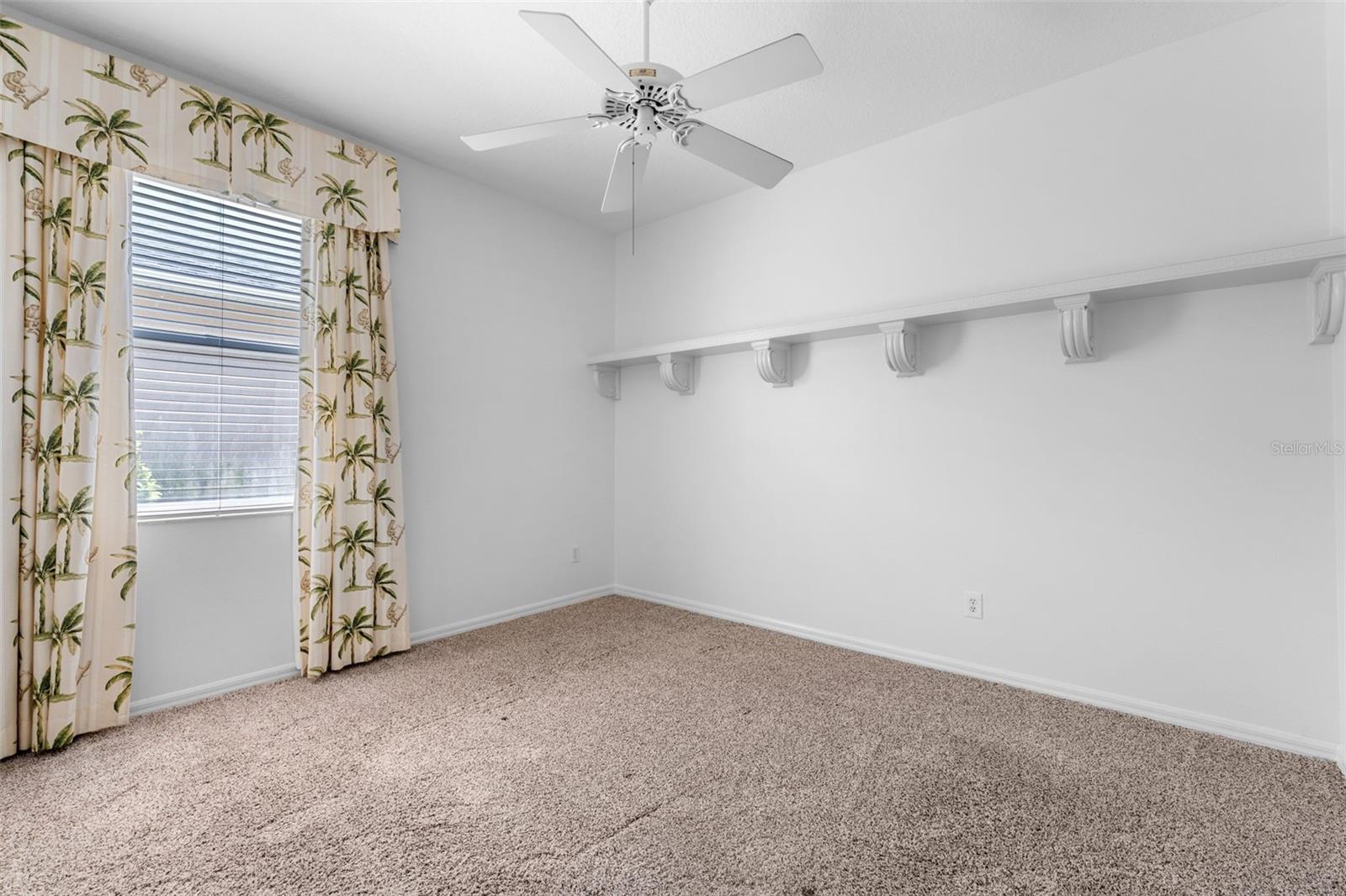 Image 19 of 34 For 13328 Paloma Drive