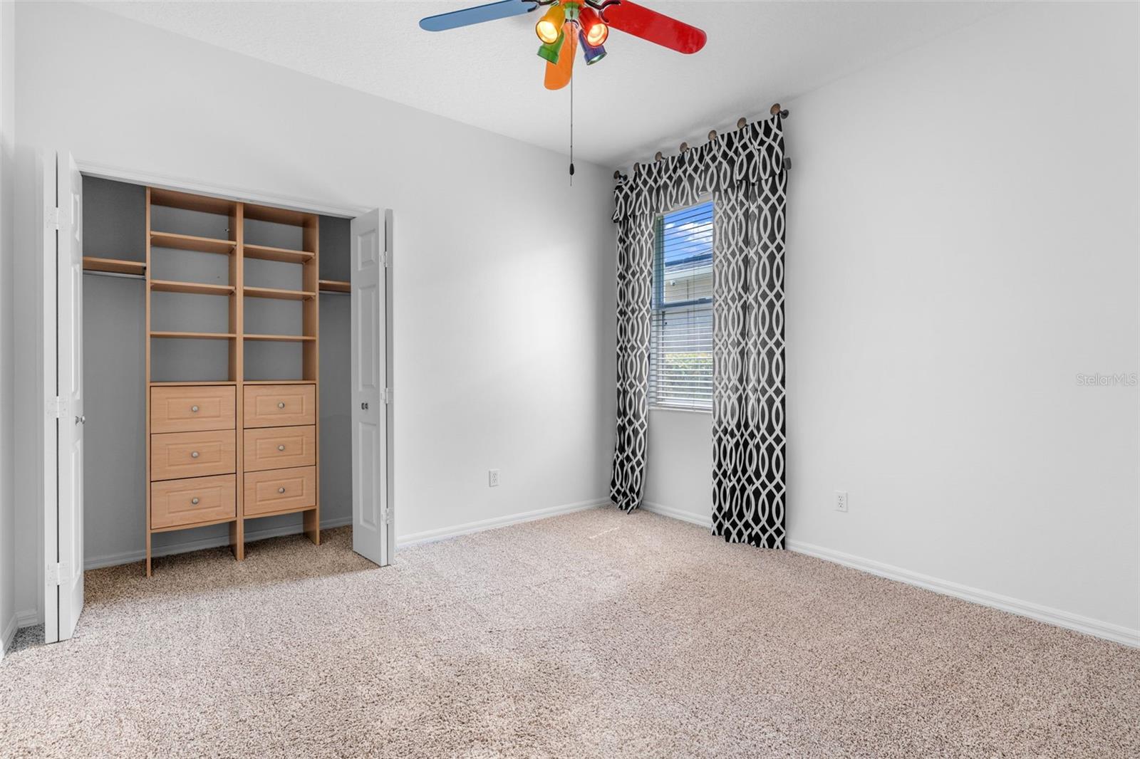 Image 21 of 34 For 13328 Paloma Drive