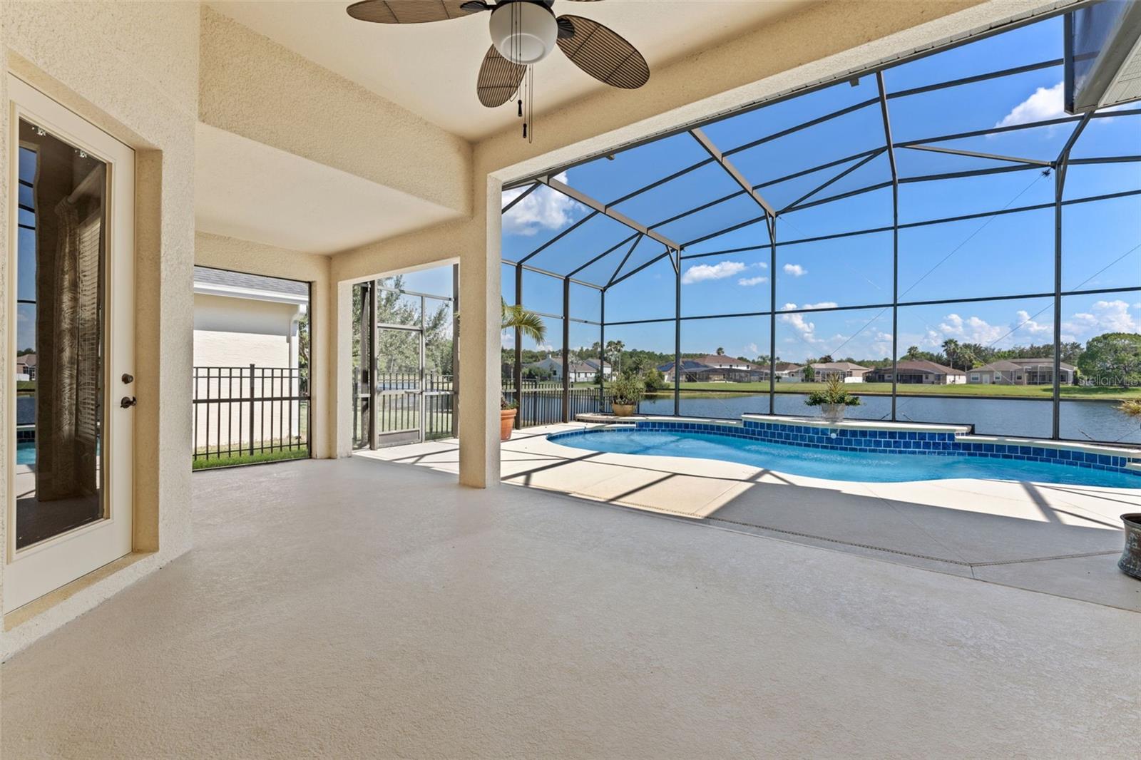 Image 28 of 34 For 13328 Paloma Drive