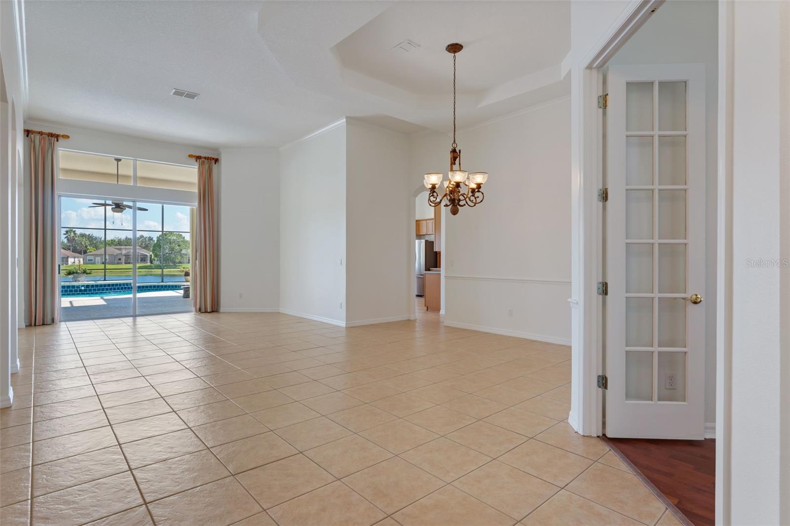 Image 4 of 34 For 13328 Paloma Drive