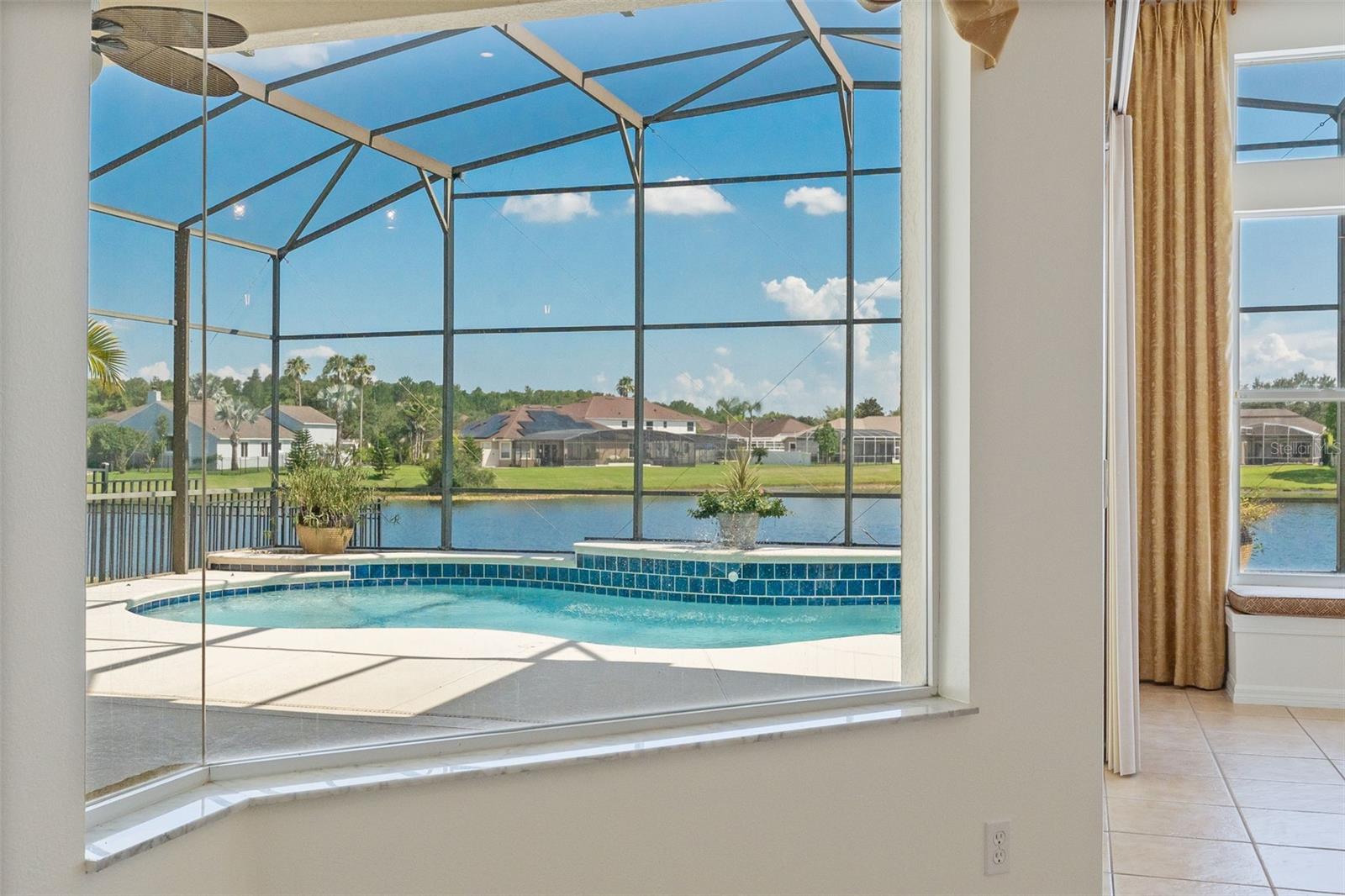 Image 9 of 34 For 13328 Paloma Drive