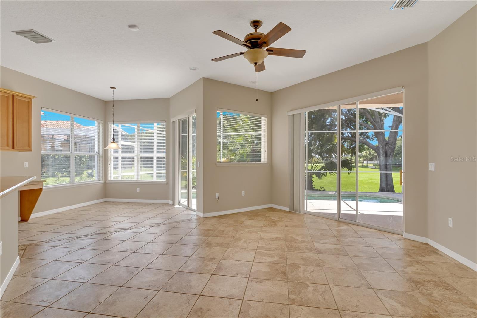 Image 36 of 40 For 8522 Saint Marino Boulevard