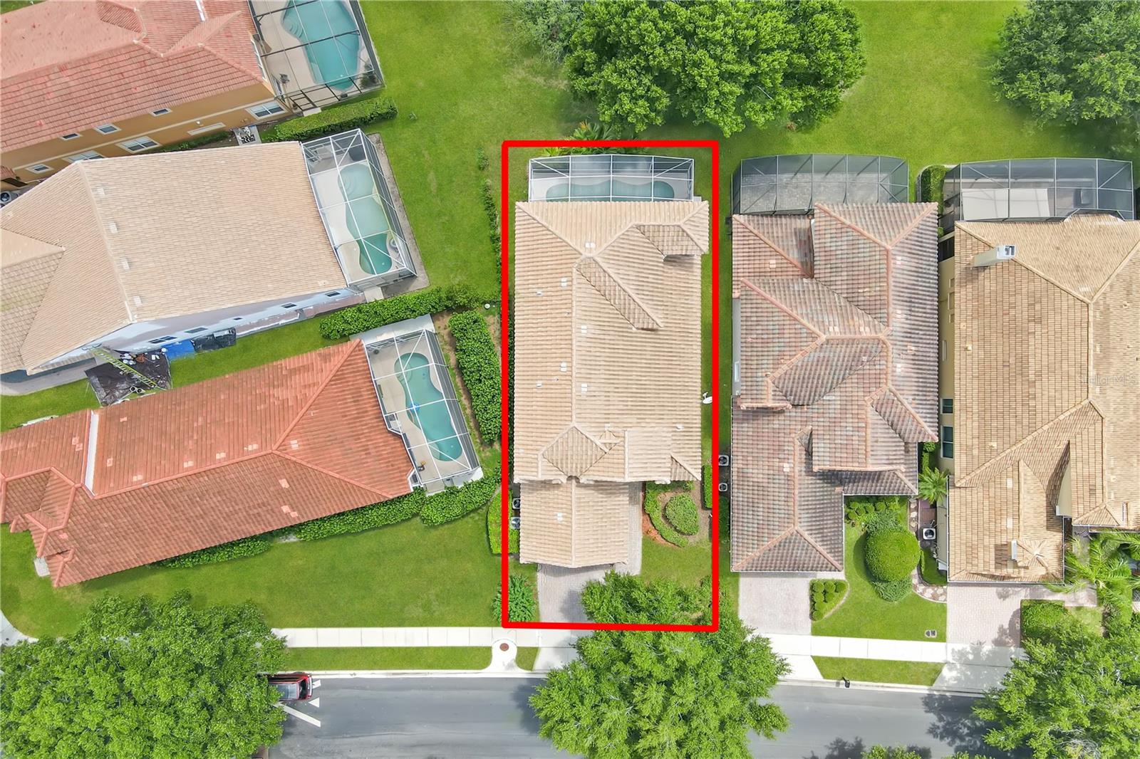 Image 4 of 40 For 8522 Saint Marino Boulevard