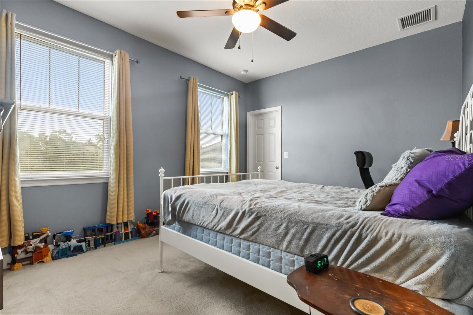 Image 17 of 52 For 11807 Cross Vine Drive