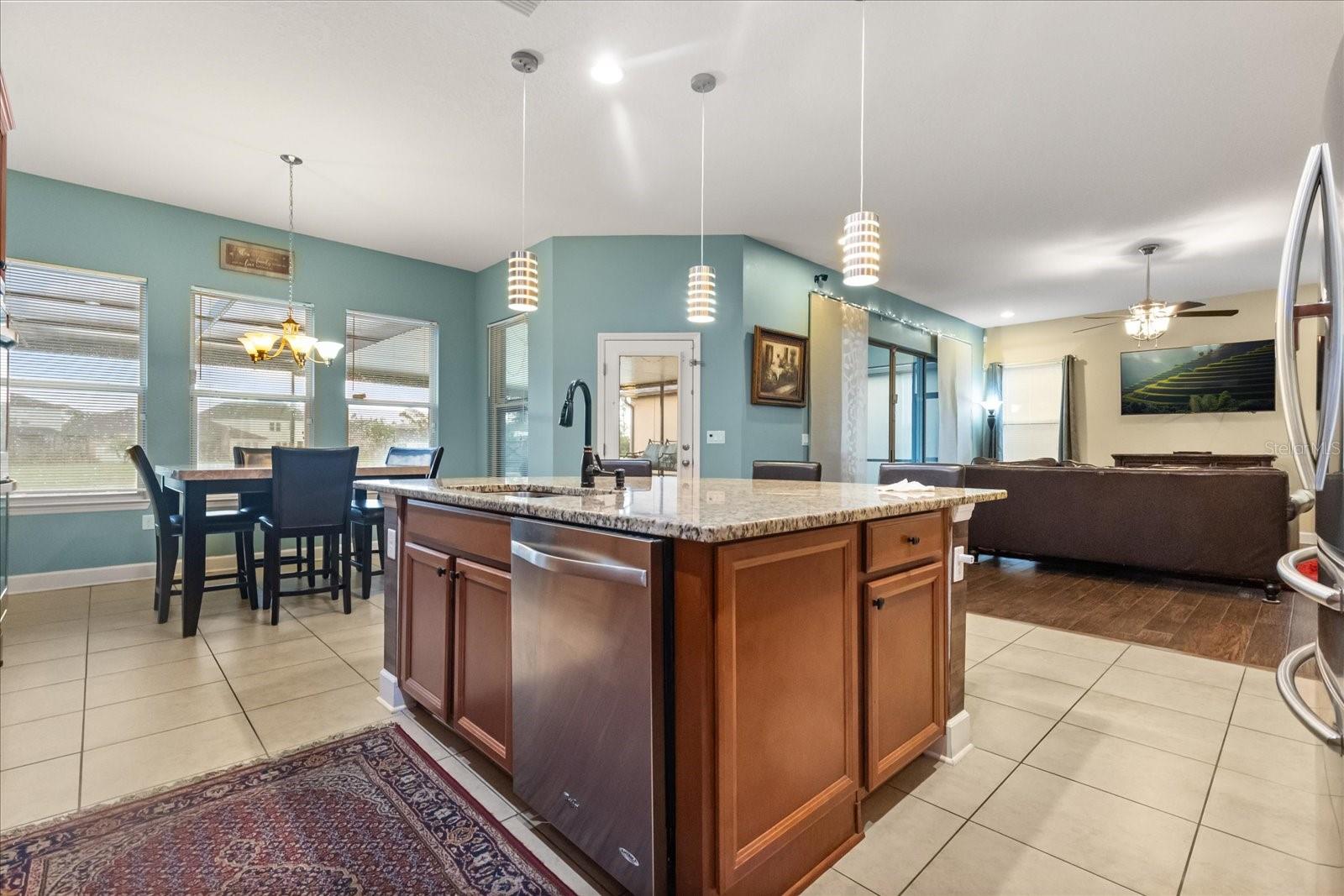 Image 7 of 52 For 11807 Cross Vine Drive