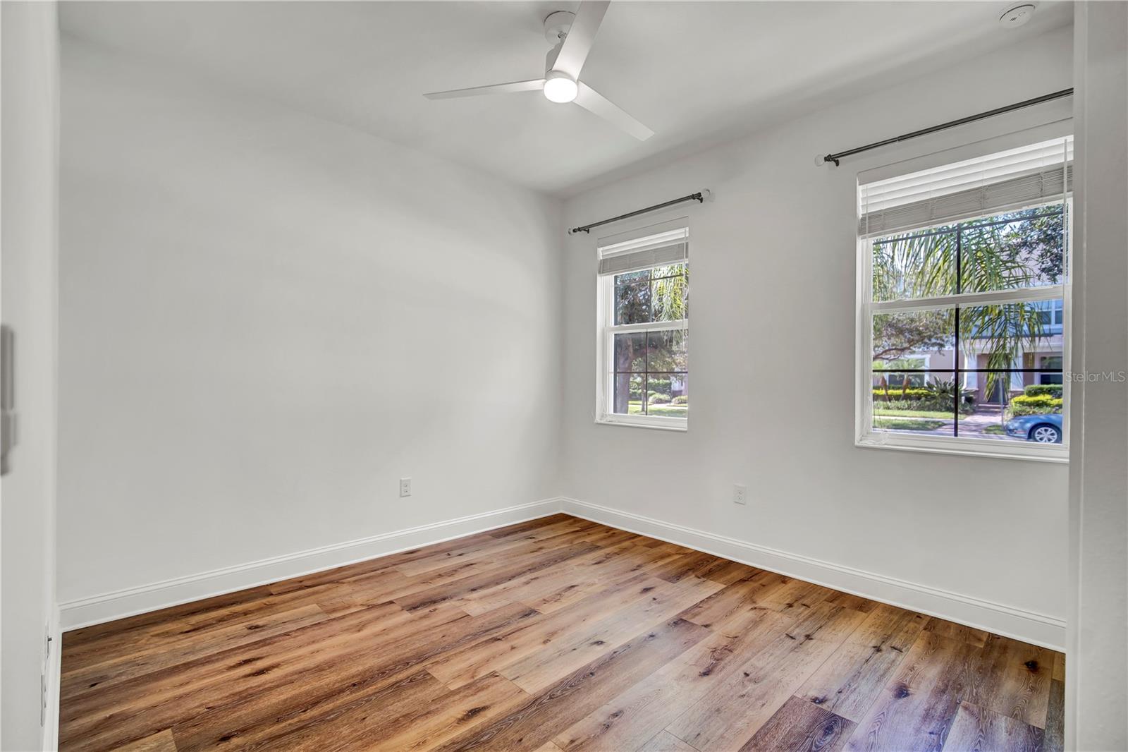 Image 10 of 33 For 15539 Murcott Blossom Boulevard
