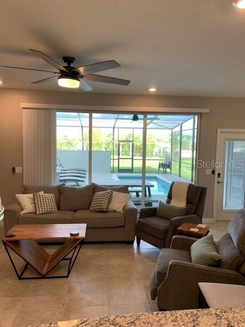 Image 10 of 81 For 967 Paradise Drive