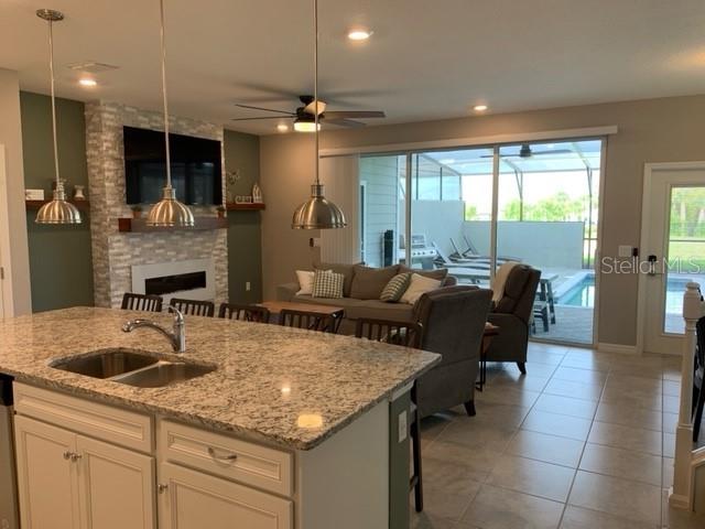 Image 11 of 81 For 967 Paradise Drive