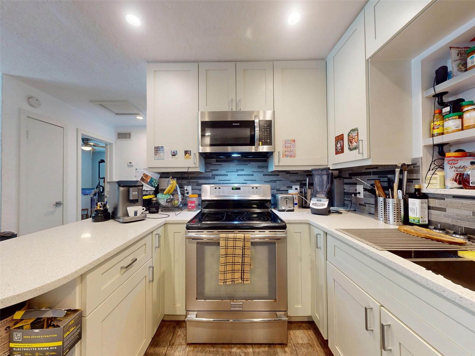 Image 10 of 78 For 811 10th Avenue