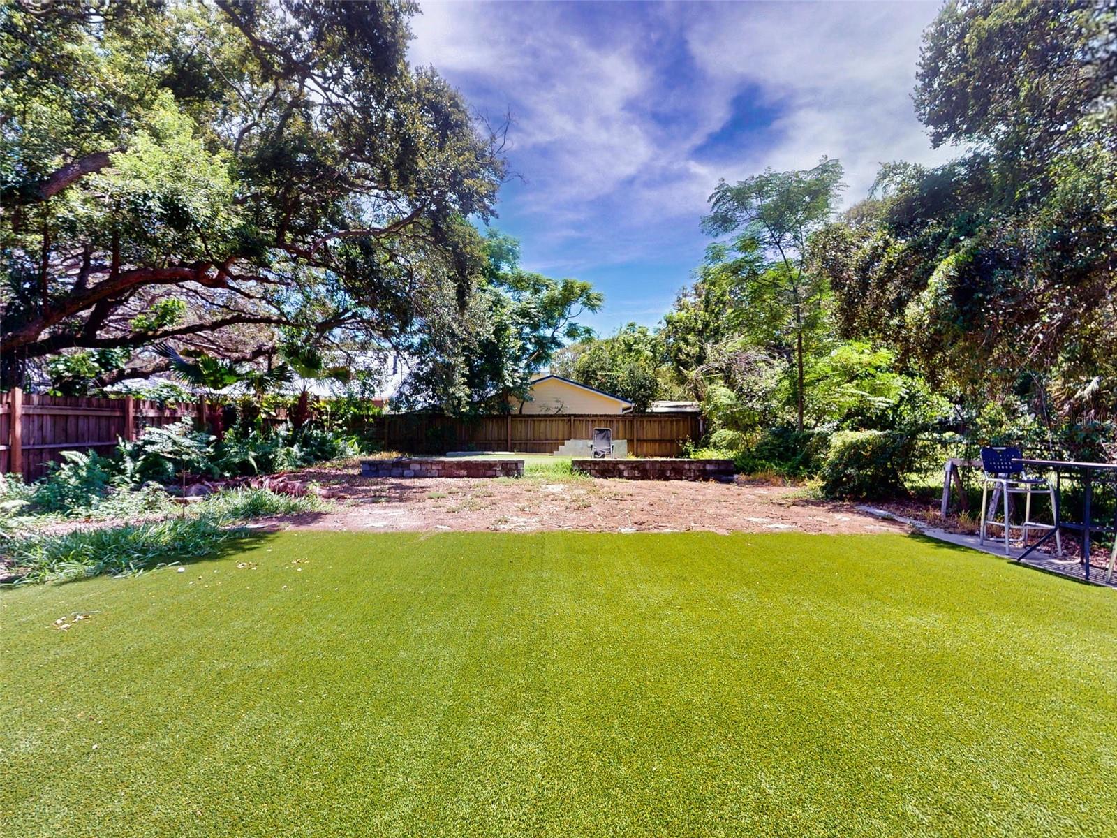Image 37 of 78 For 811 10th Avenue