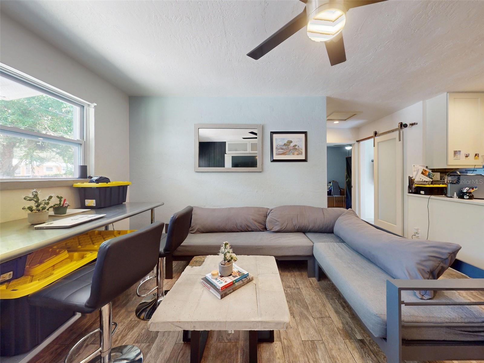 Image 4 of 78 For 811 10th Avenue