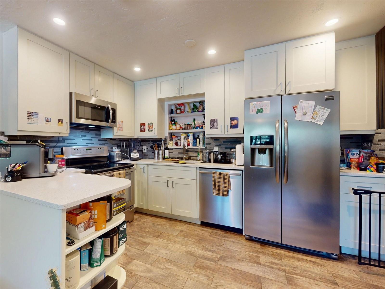 Image 8 of 78 For 811 10th Avenue