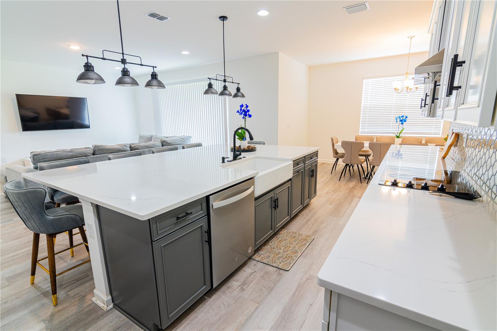 Image 11 of 96 For 4371 Renly Lane