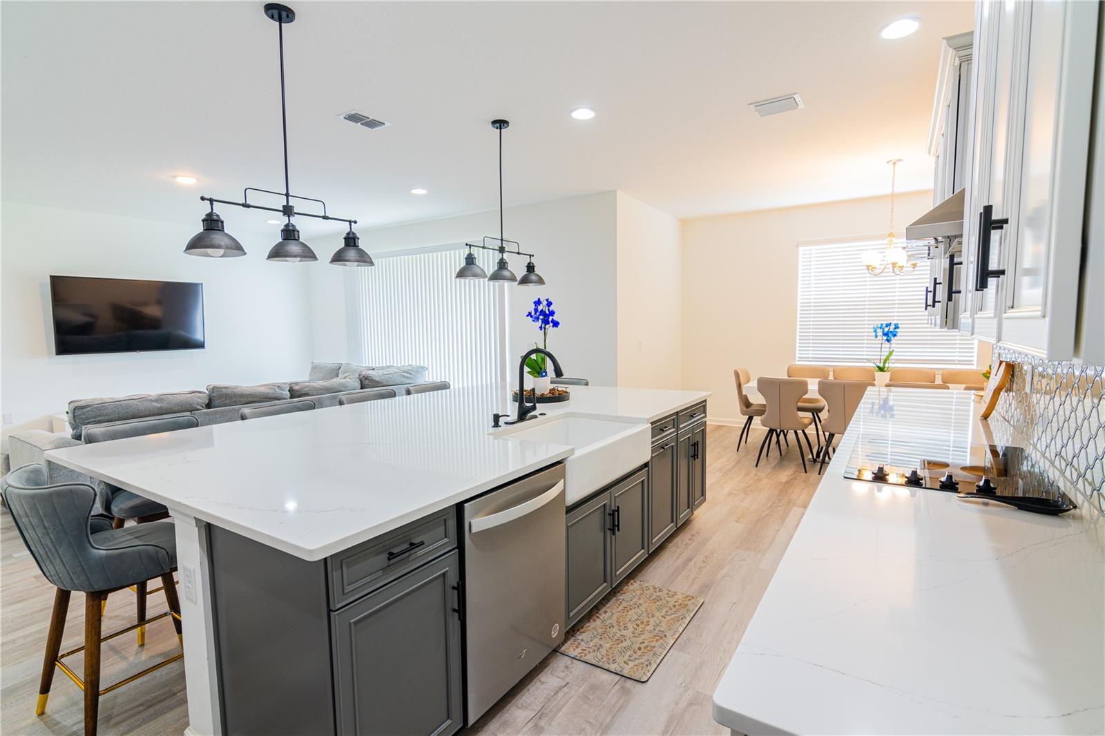 Image 12 of 96 For 4371 Renly Lane