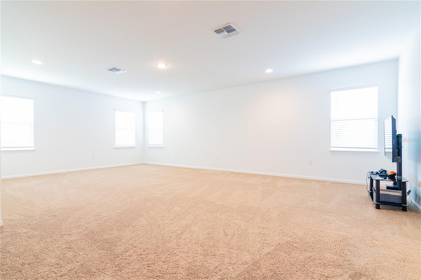 Image 36 of 96 For 4371 Renly Lane