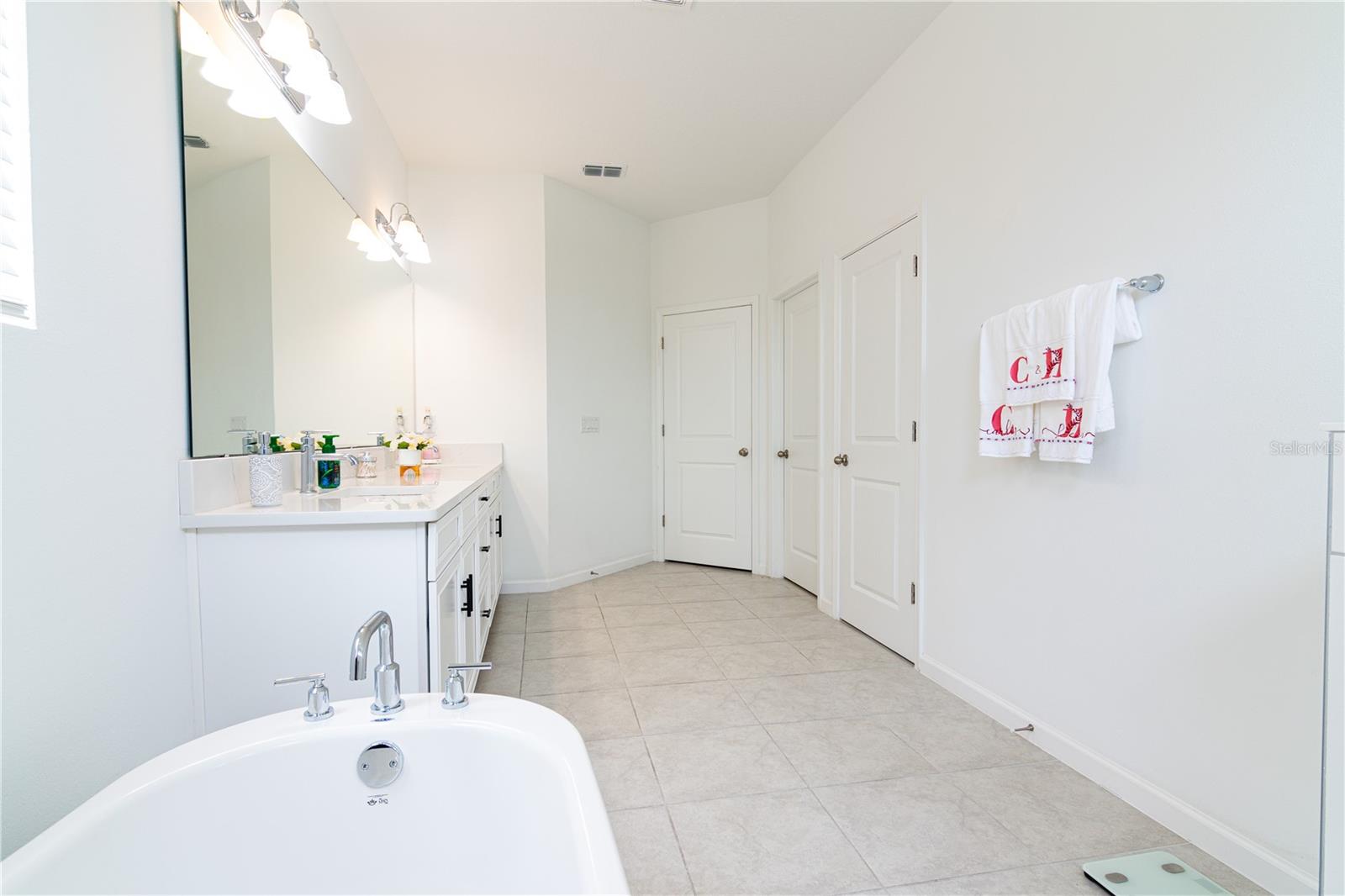 Image 79 of 96 For 4371 Renly Lane
