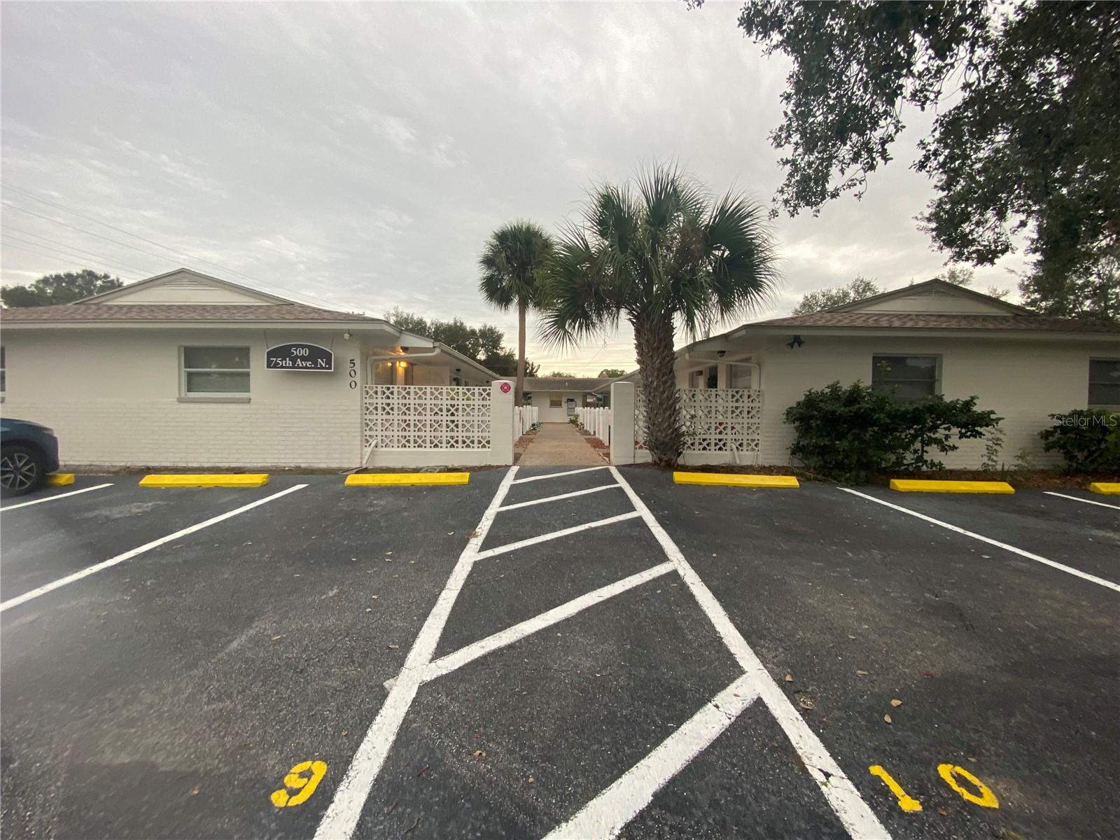Image 16 of 18 For 500 75th Avenue N 3