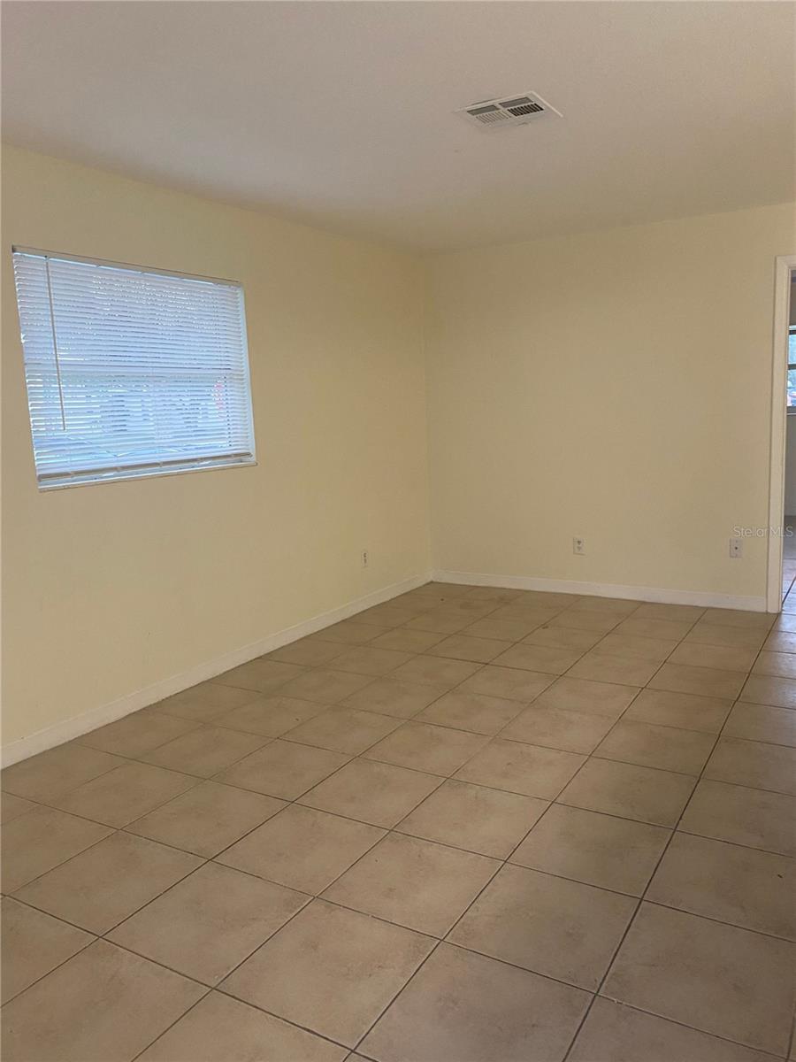 Image 3 of 18 For 500 75th Avenue N 3
