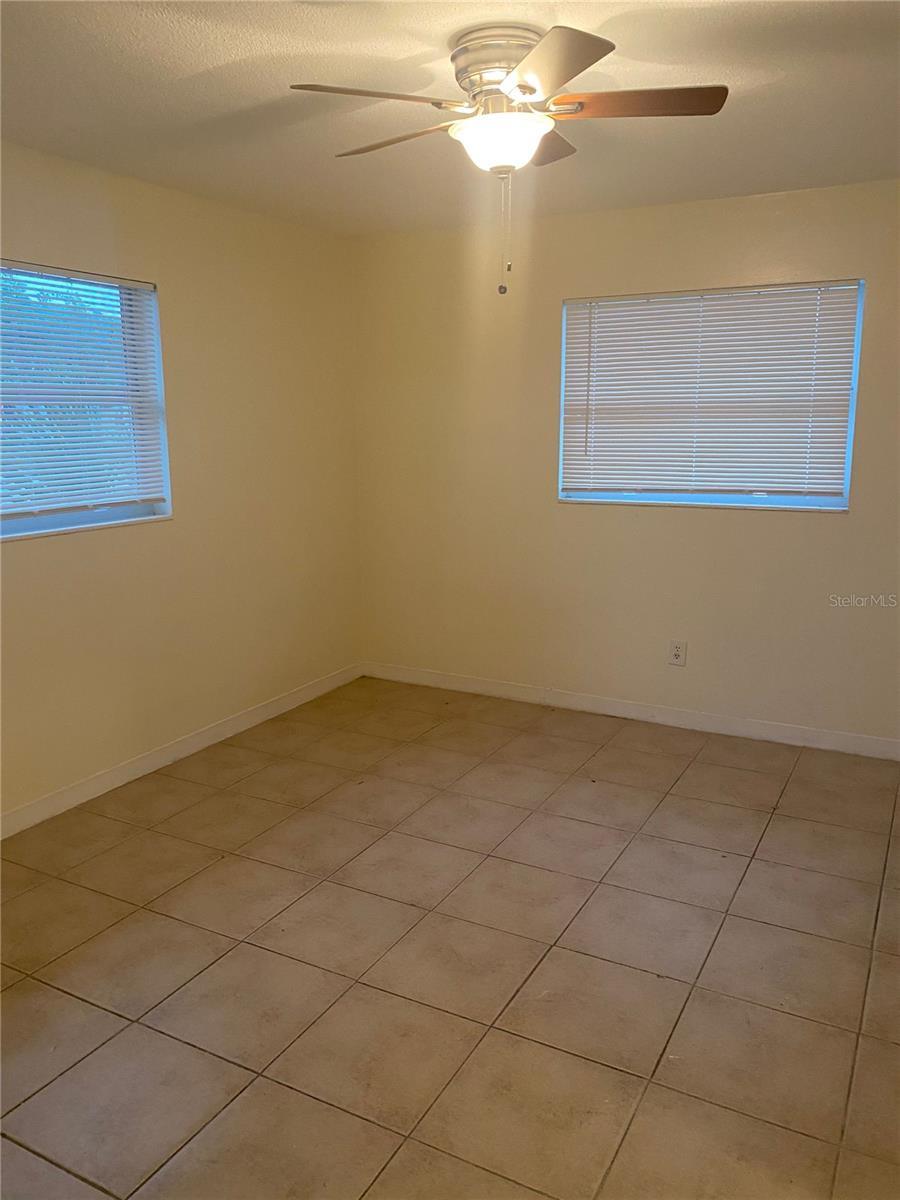 Image 8 of 18 For 500 75th Avenue N 3