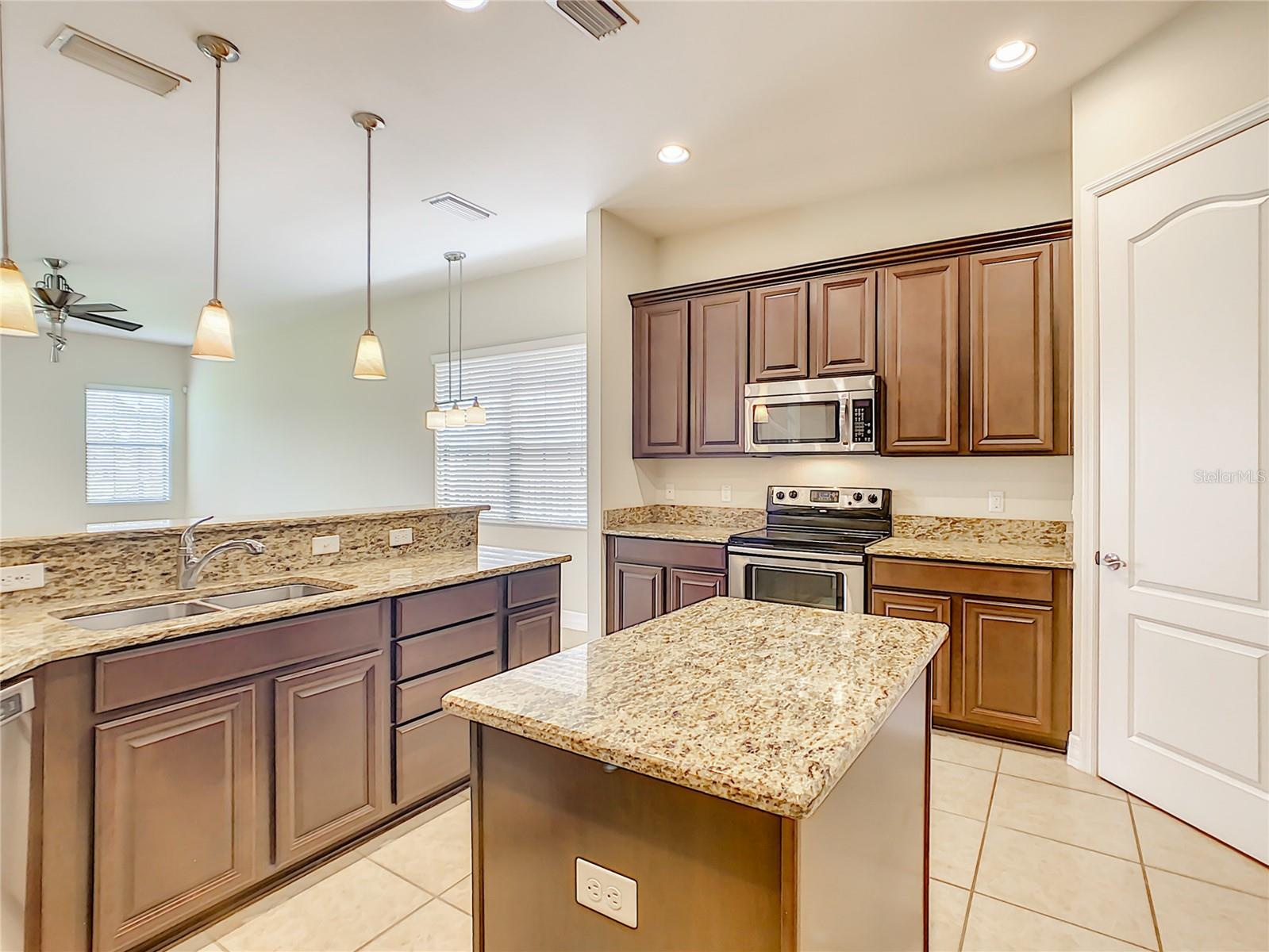 Image 11 of 49 For 8154 Prestbury Drive