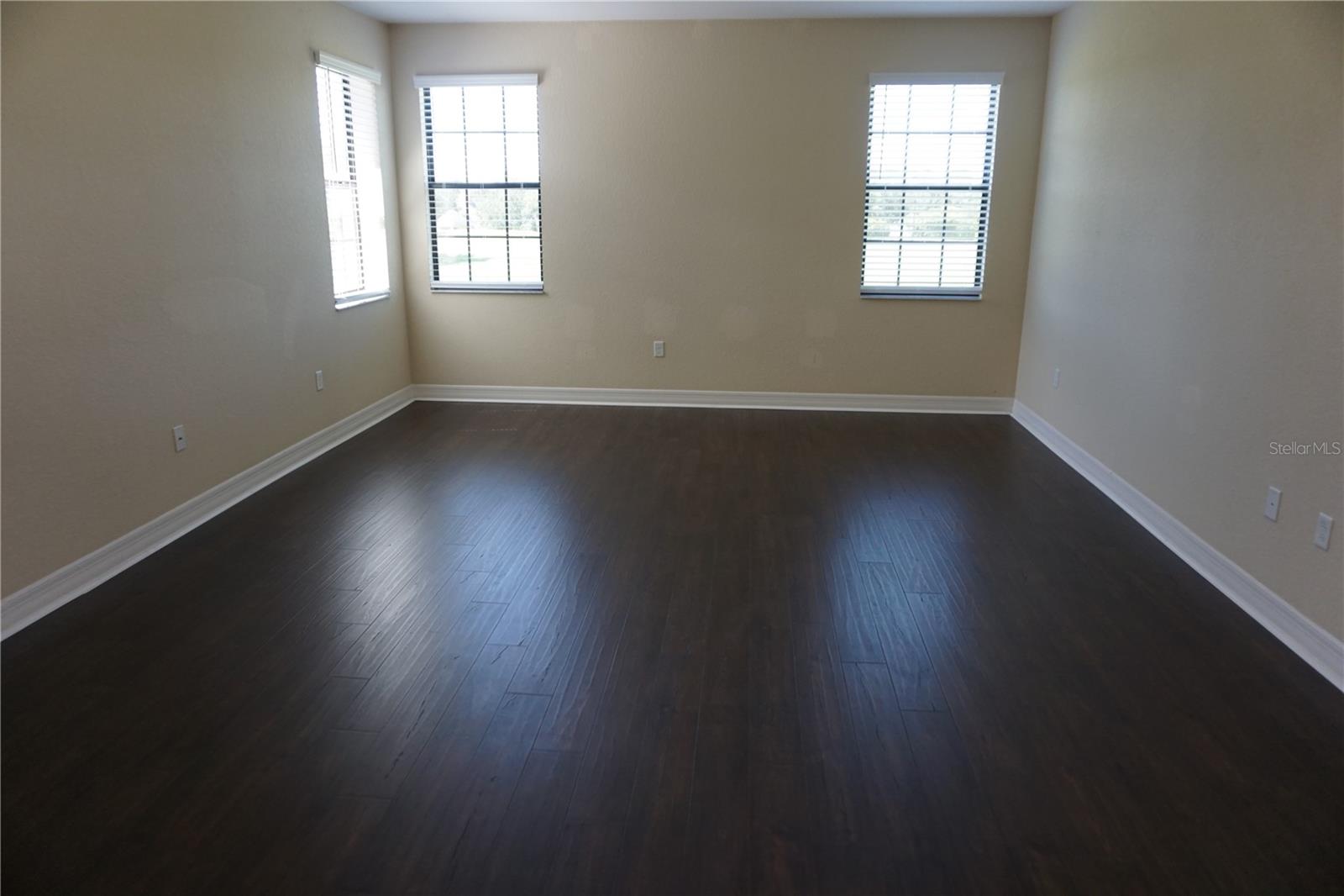 Image 23 of 49 For 8154 Prestbury Drive
