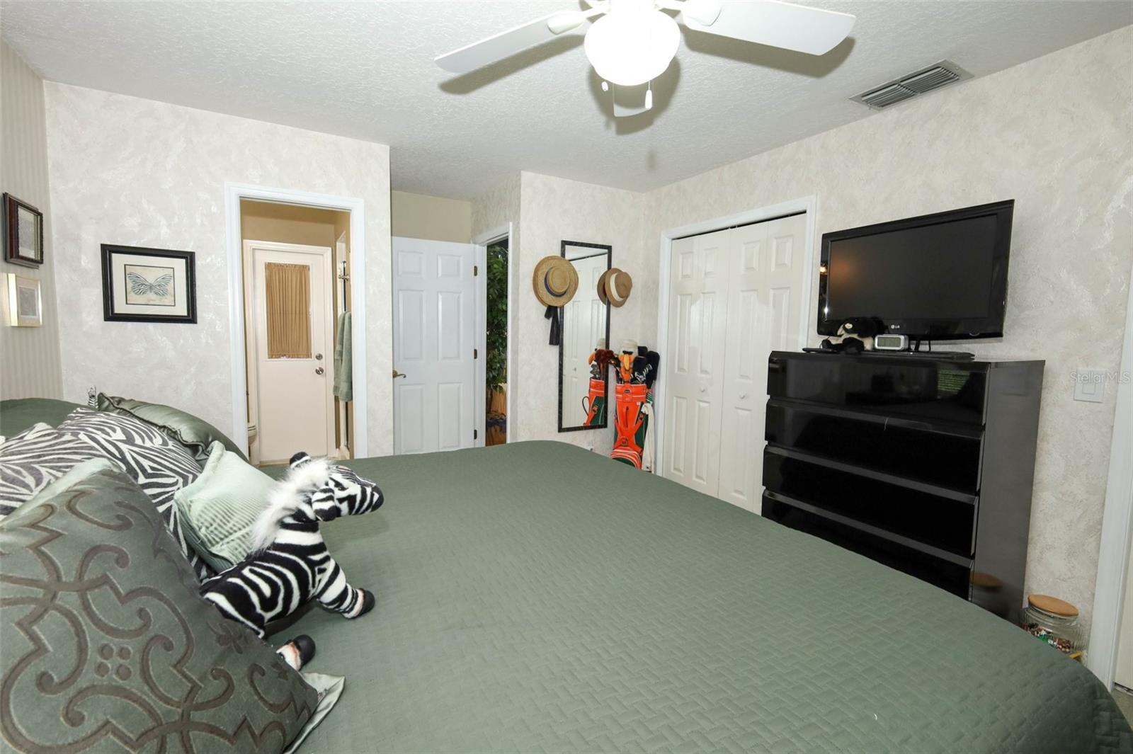 Image 30 of 54 For 1010 Pinehurst Court