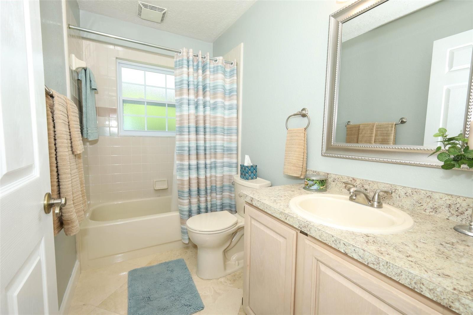 Image 36 of 54 For 1010 Pinehurst Court