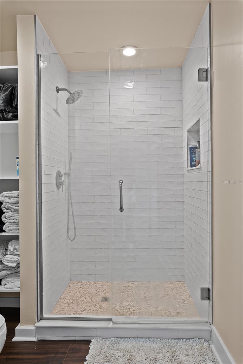 Image 12 of 50 For 525 Jackson Street 606