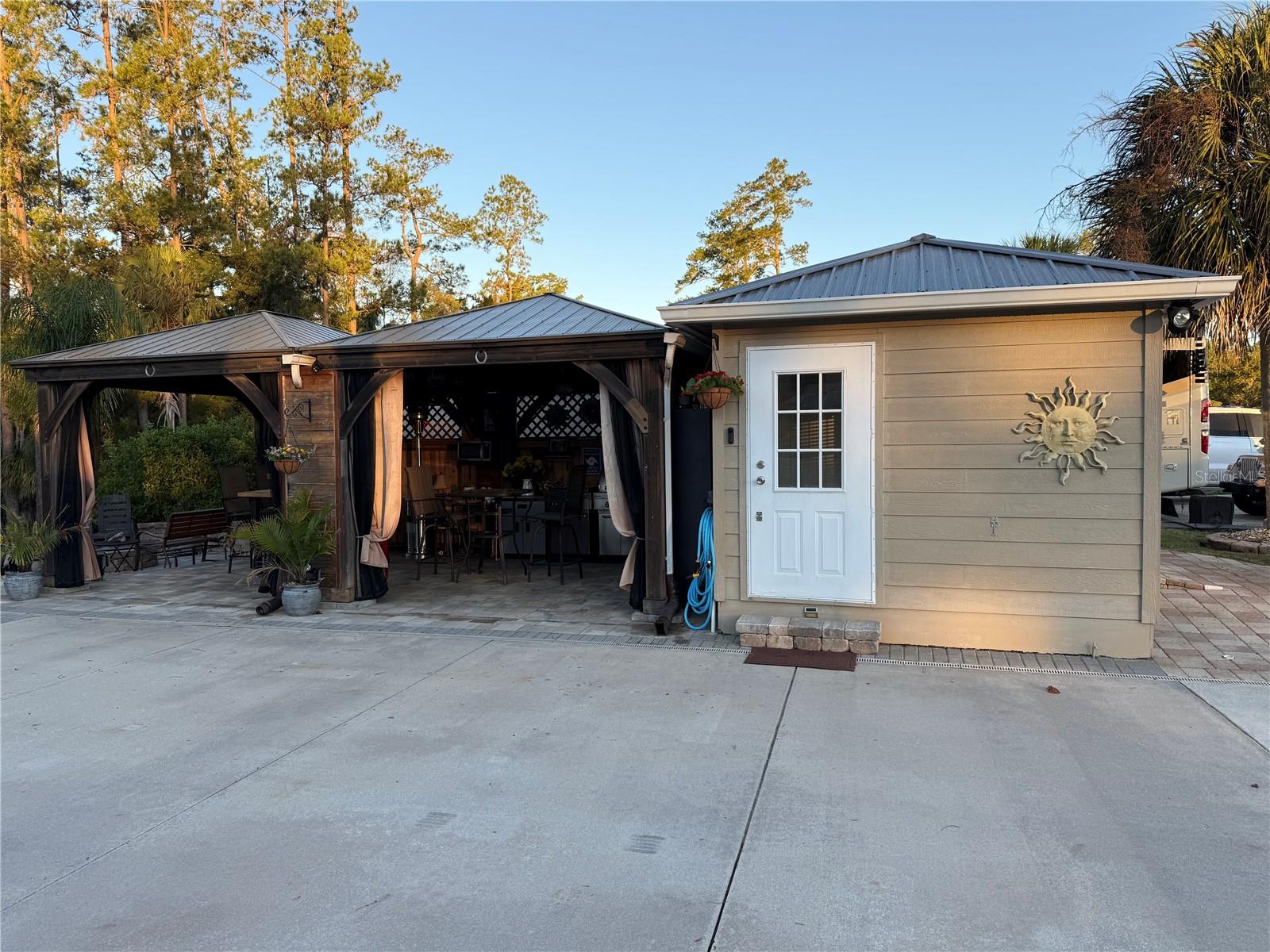 Image 10 of 87 For 10229 28th Loop