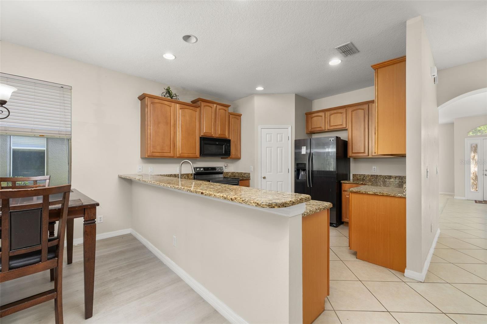 Image 4 of 21 For 9234 Edenshire Circle