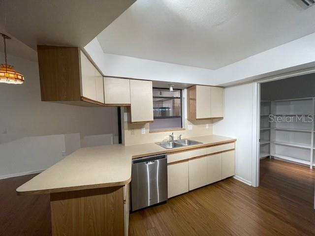 Image 6 of 28 For 2171 Blackwood Drive