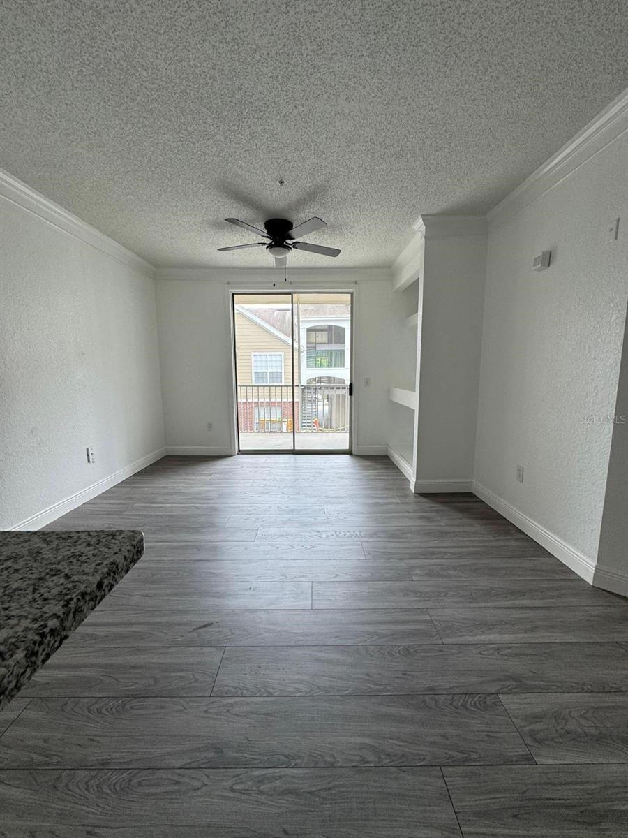 Image 5 of 11 For 8300 Elm Park Drive 7211