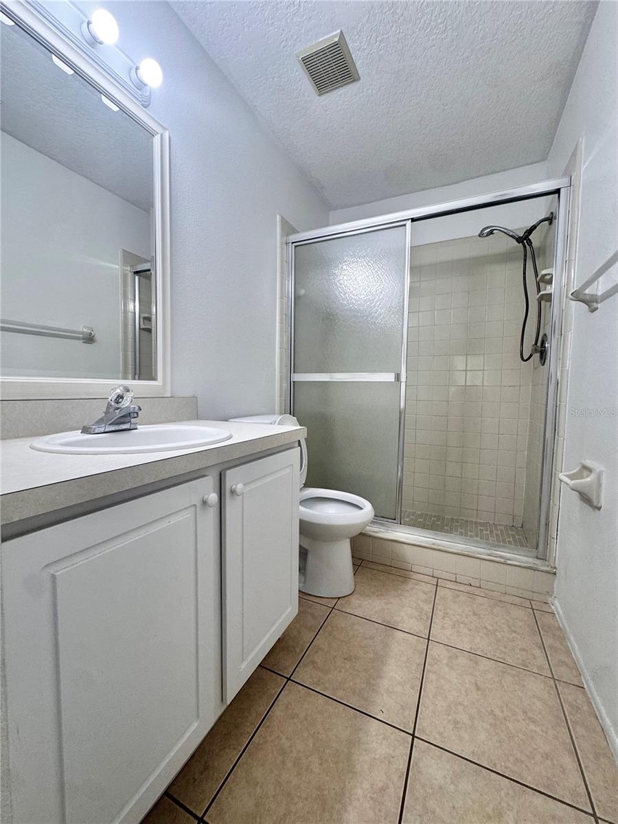 Image 11 of 15 For 1923 Bentley Boulevard