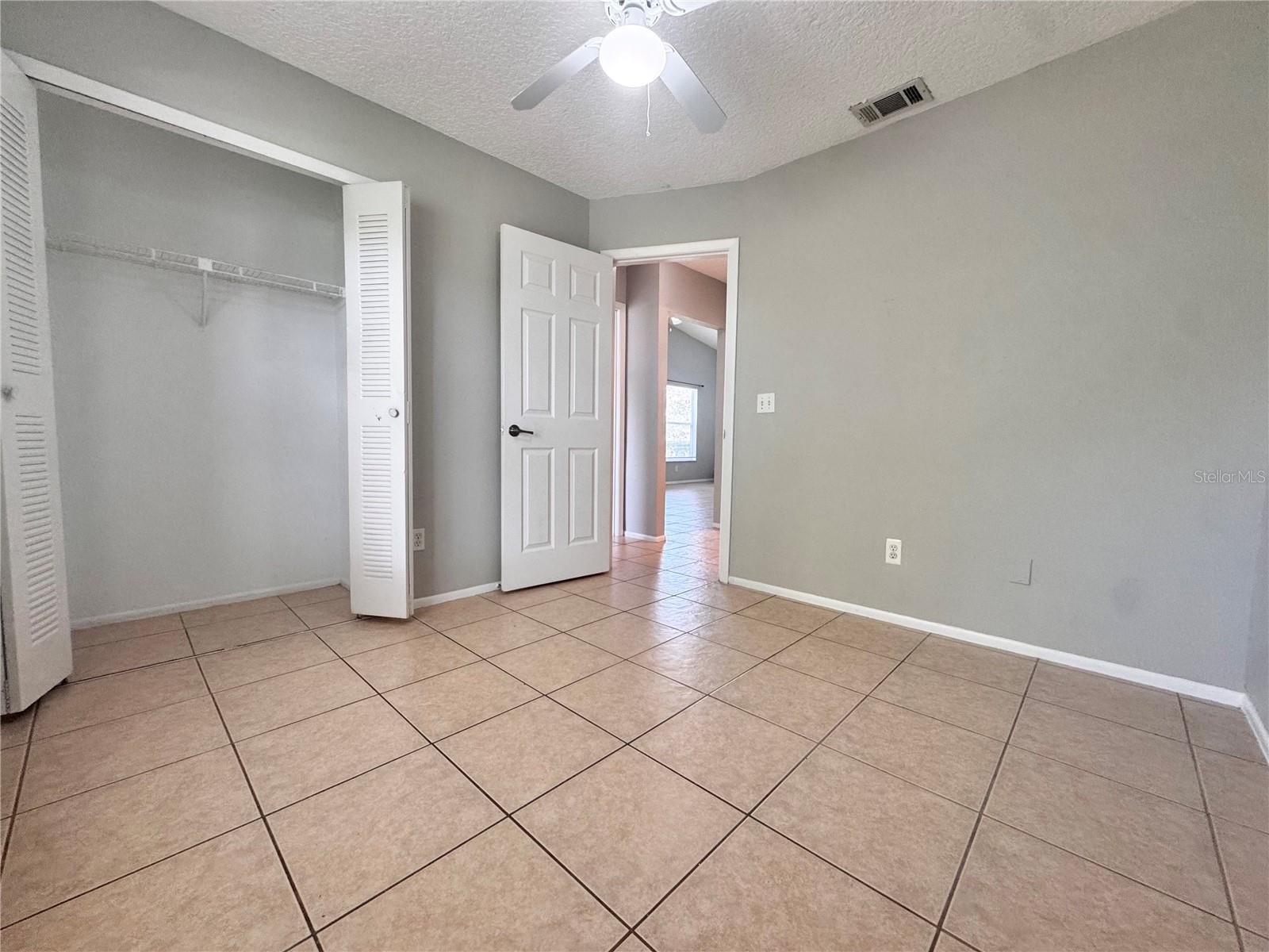 Image 5 of 15 For 1923 Bentley Boulevard