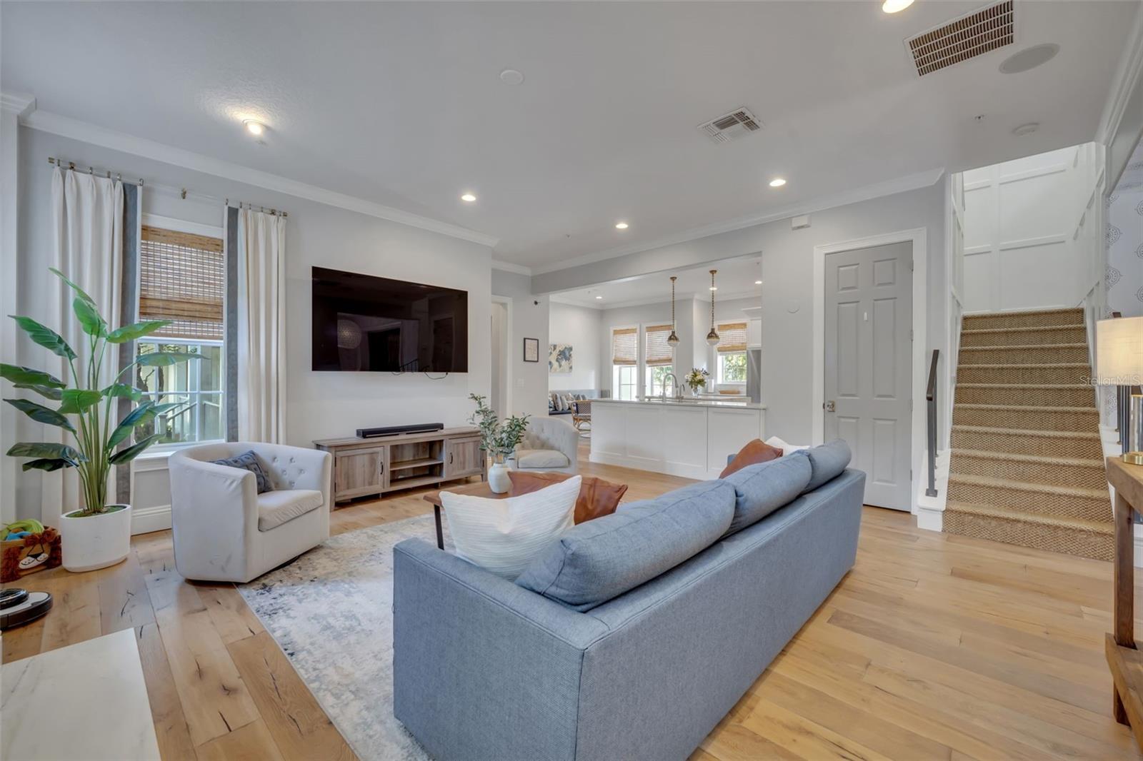 Image 11 of 52 For 2098 Osprey Avenue