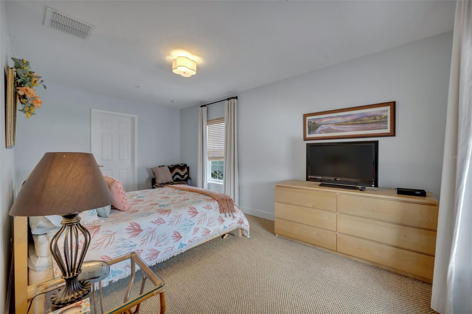 Image 36 of 52 For 2098 Osprey Avenue