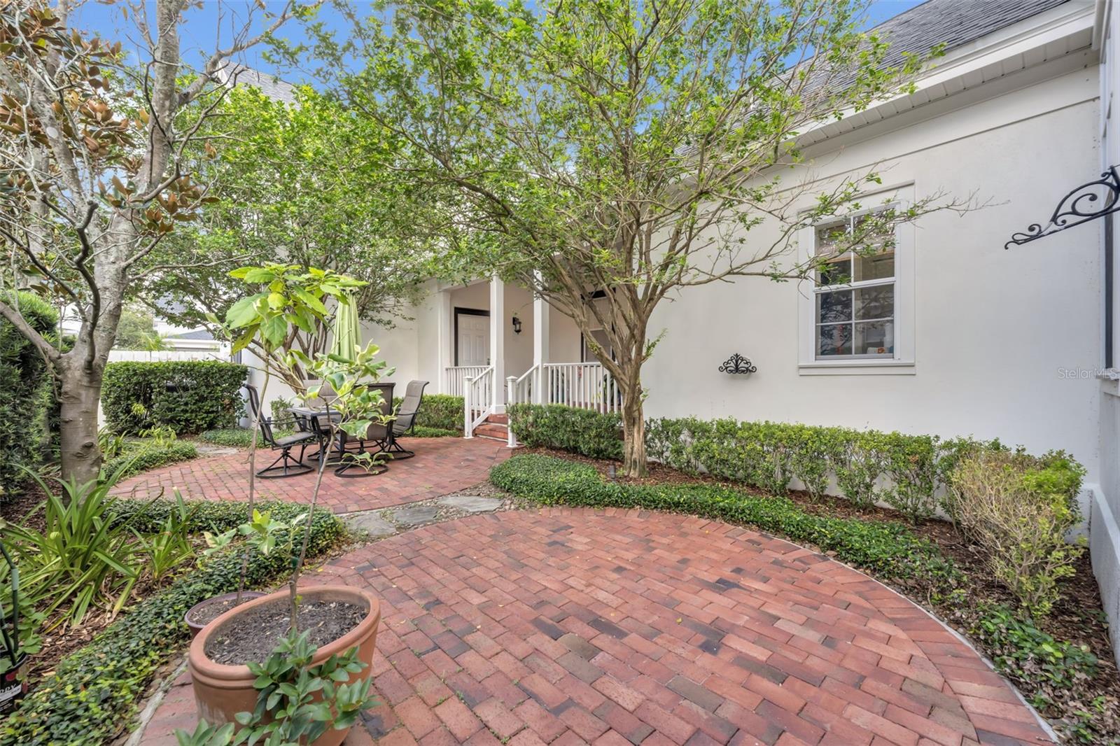 Image 41 of 52 For 2098 Osprey Avenue