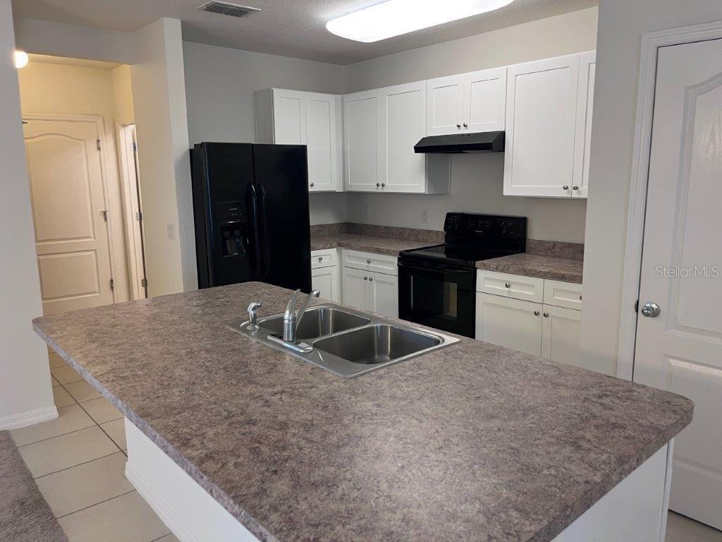 Image 4 of 18 For 4812 Riverwalk Drive