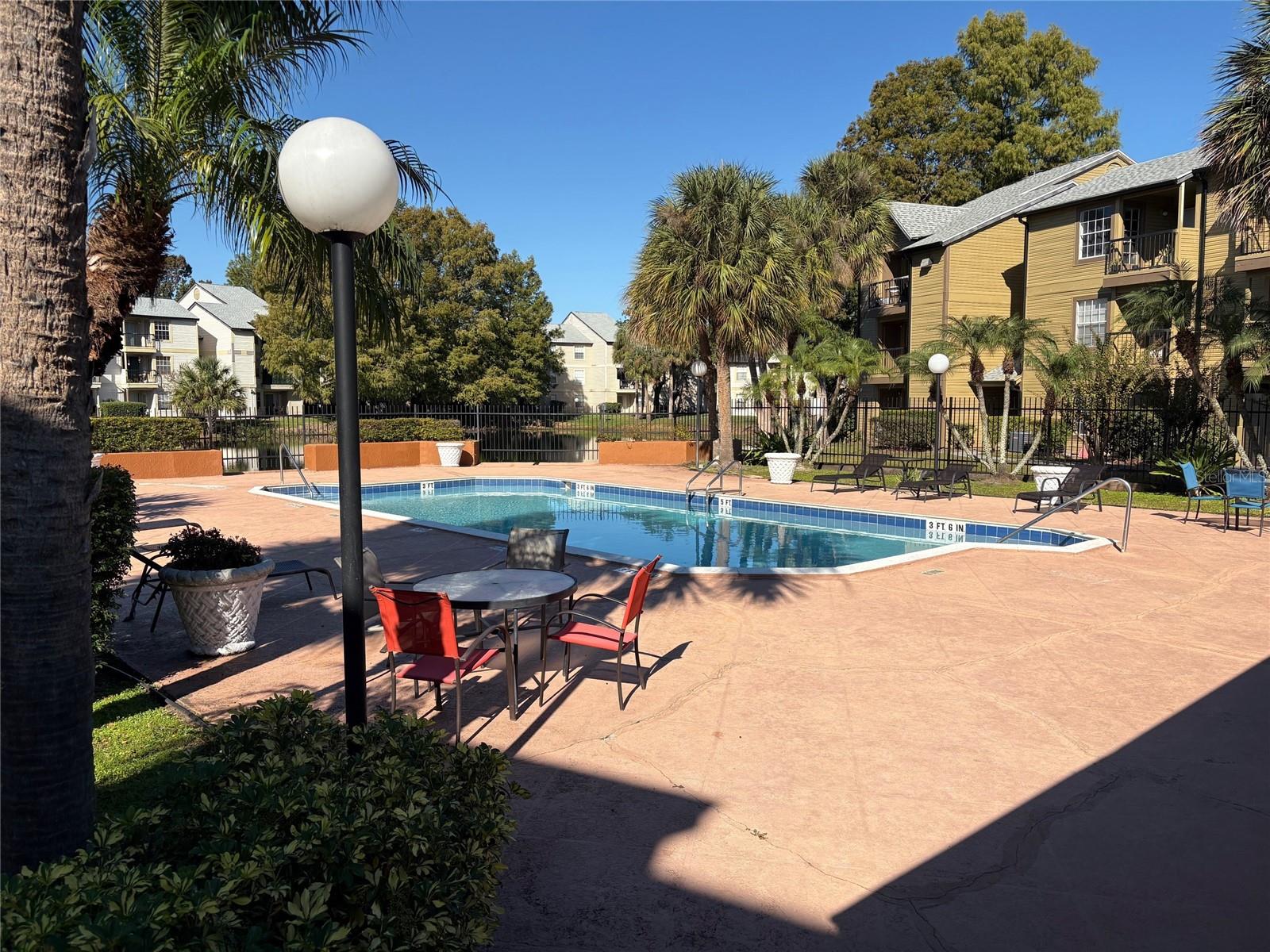 Image 14 of 15 For 1964 Lake Atriums Circle 164