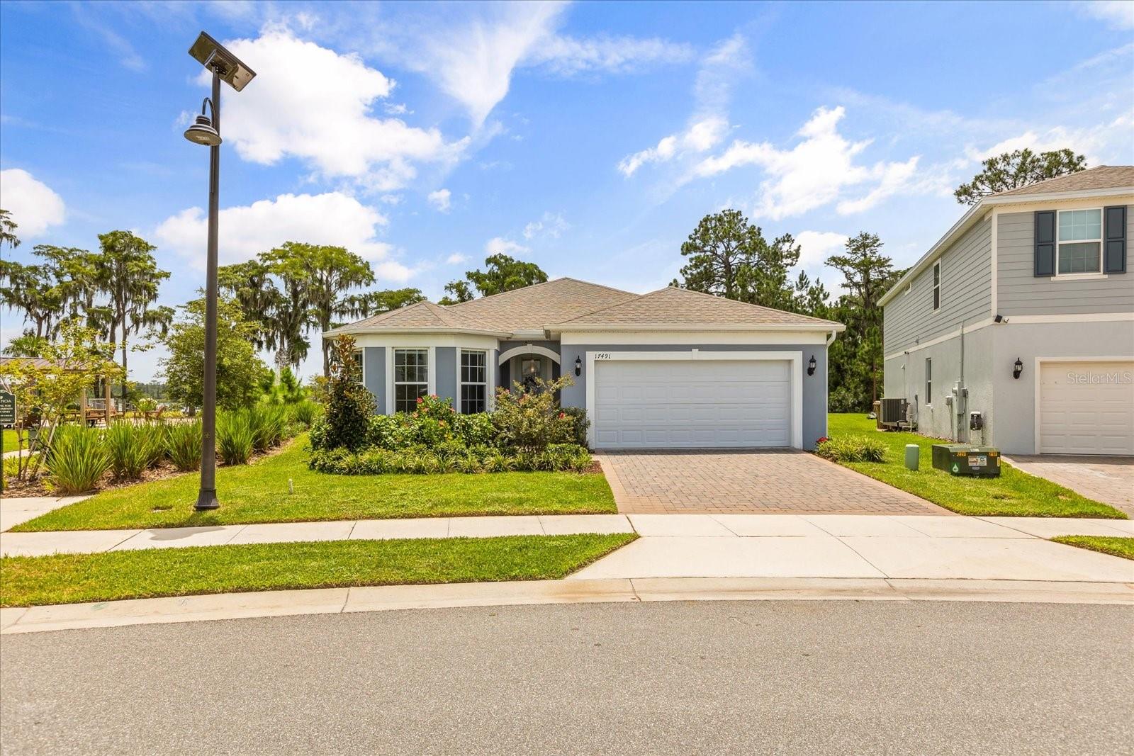 Image 5 of 52 For 17491 Saw Palmetto Avenue