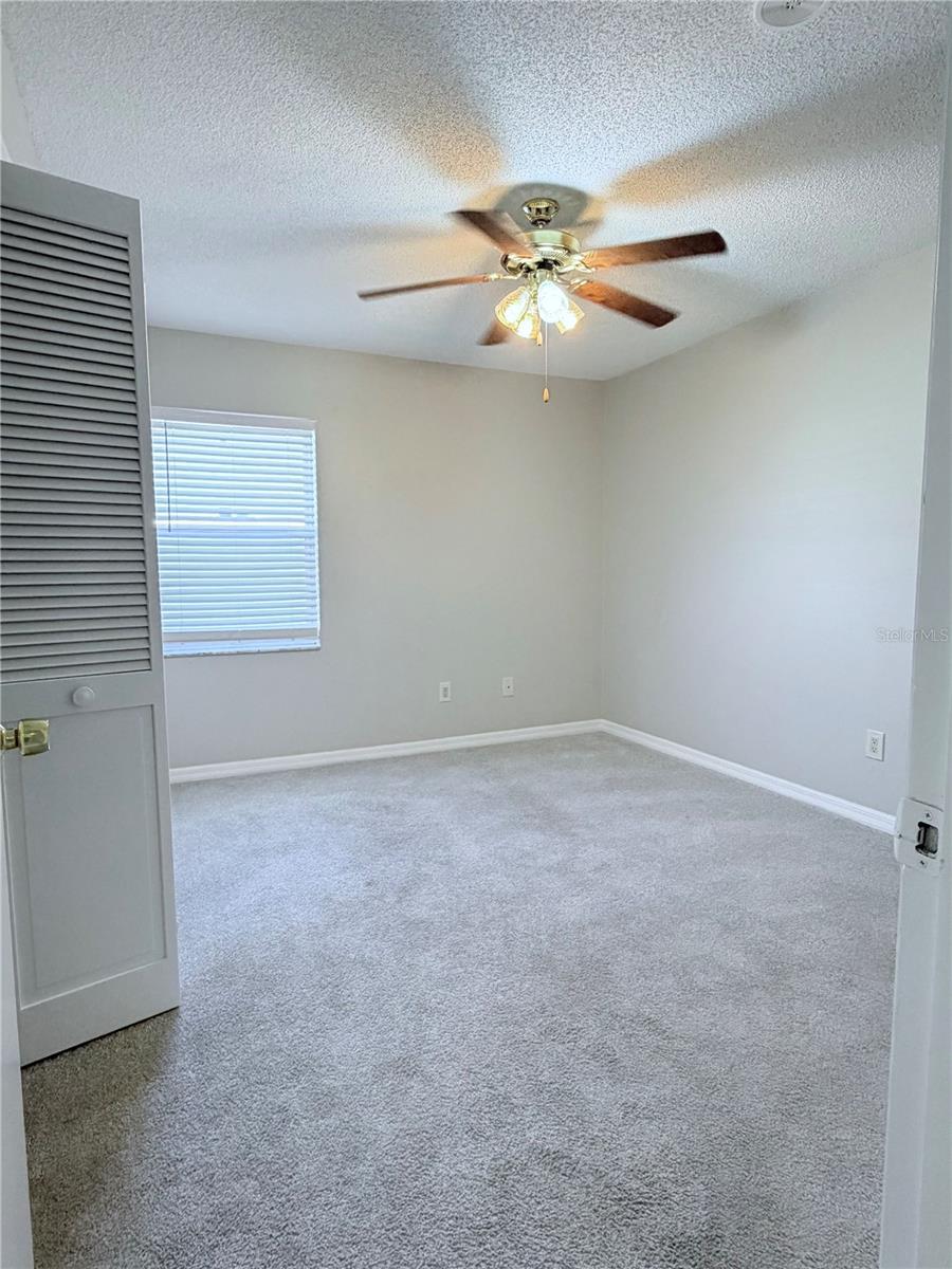 Image 26 of 36 For 30 Pinetree Drive