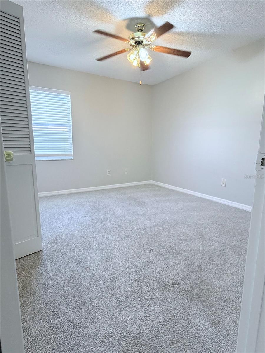 Image 29 of 36 For 30 Pinetree Drive