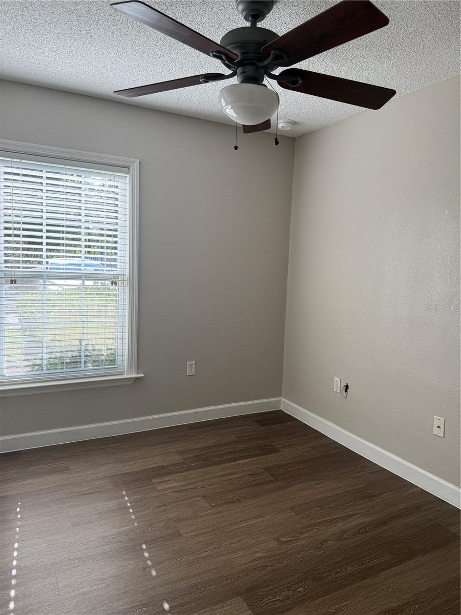 Image 10 of 18 For 2071 Dixie Belle Drive 2071m