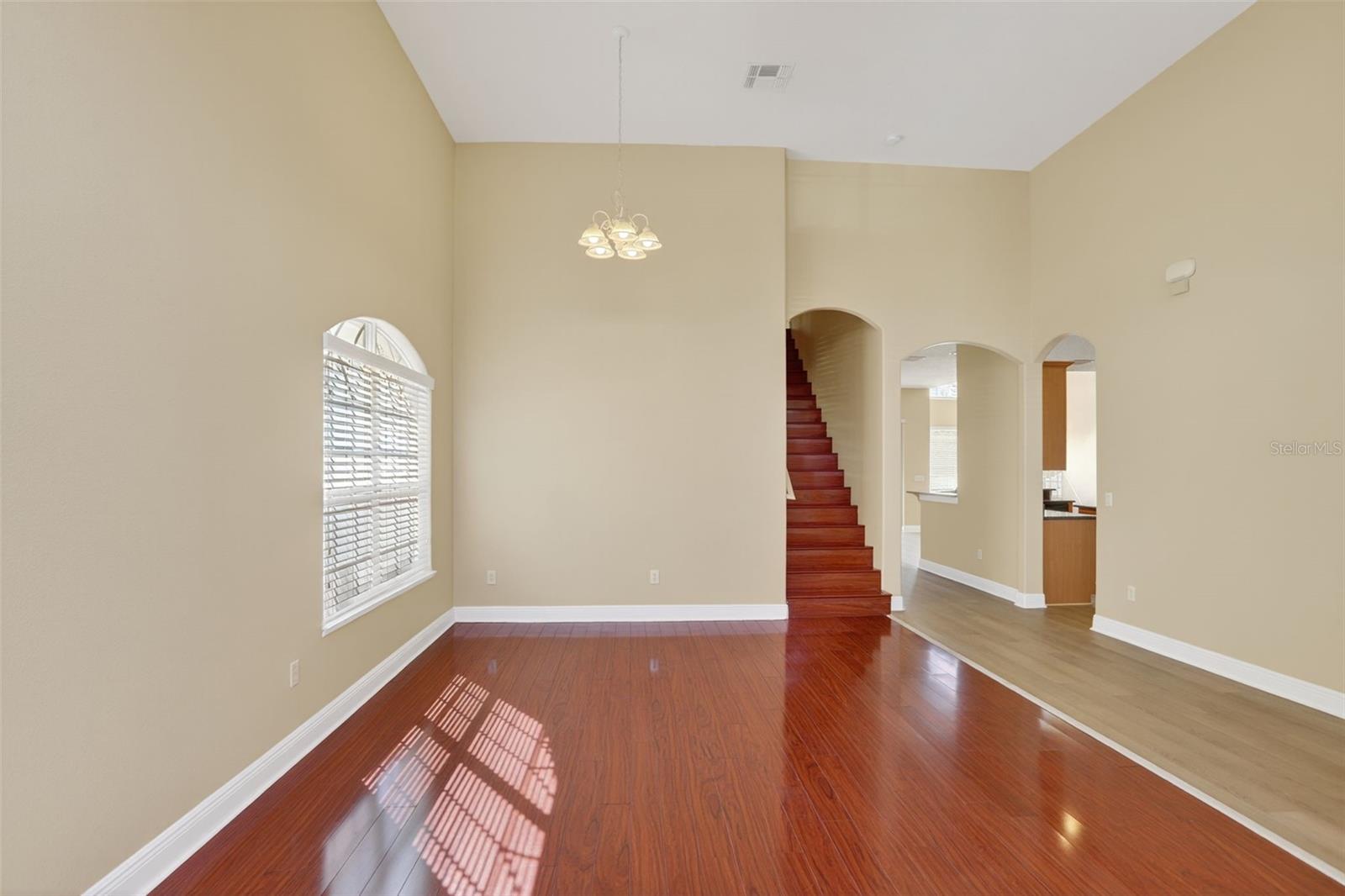 Image 7 of 67 For 1830 Cedar Lake Drive